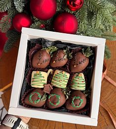 Клубничный бокс "Зимний десерт"