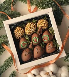 Клубничный бокс "Сладкий уют"