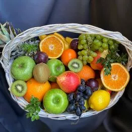 Подарочная корзина №6 с фруктами